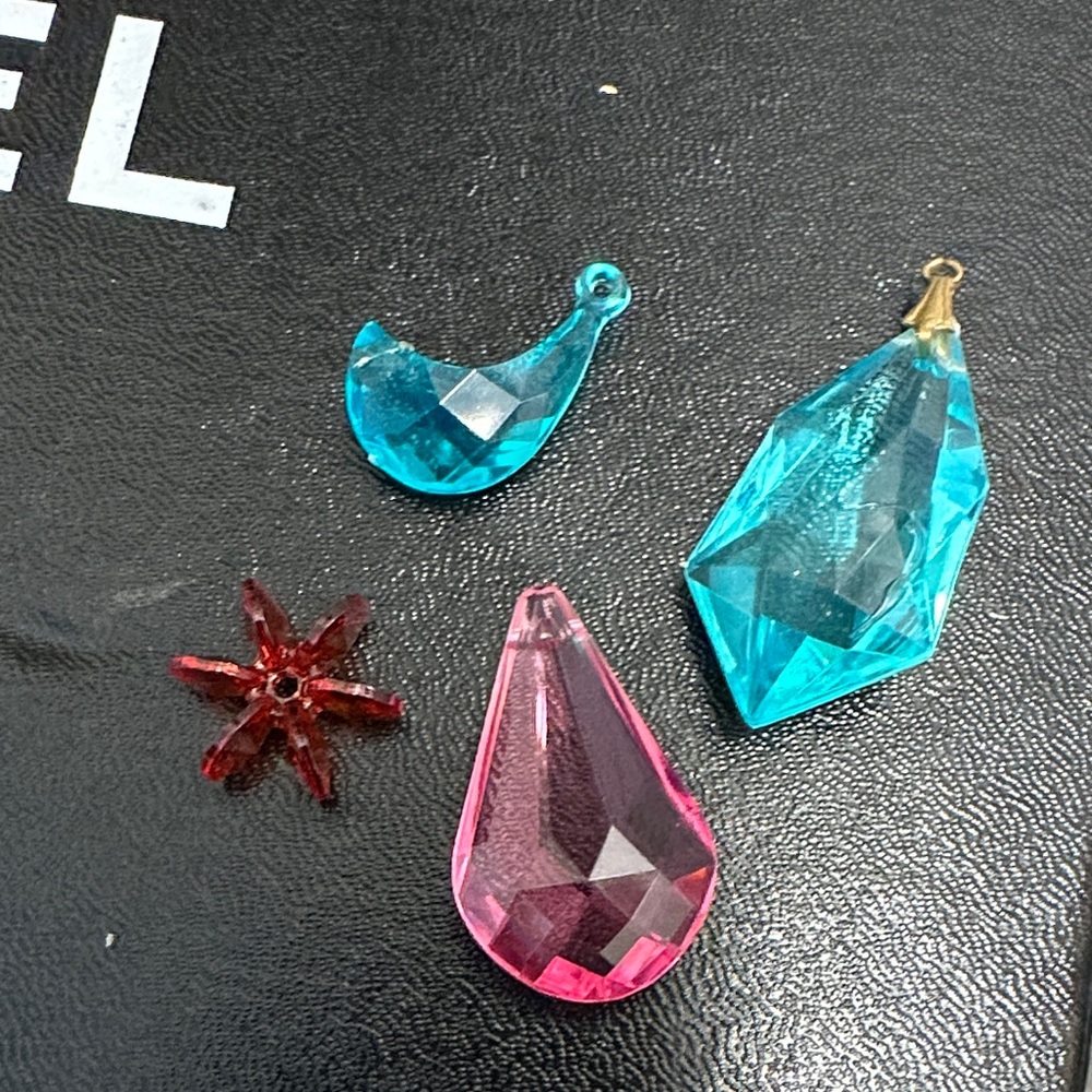Assorted Bead Collection - Picture 10 of 11